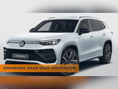 Volkswagen Tayron - 1.5 eHybrid R-Line Edition 272PK l Pano l Electrische Trekhaak l Black Pack l Stoelverwarm