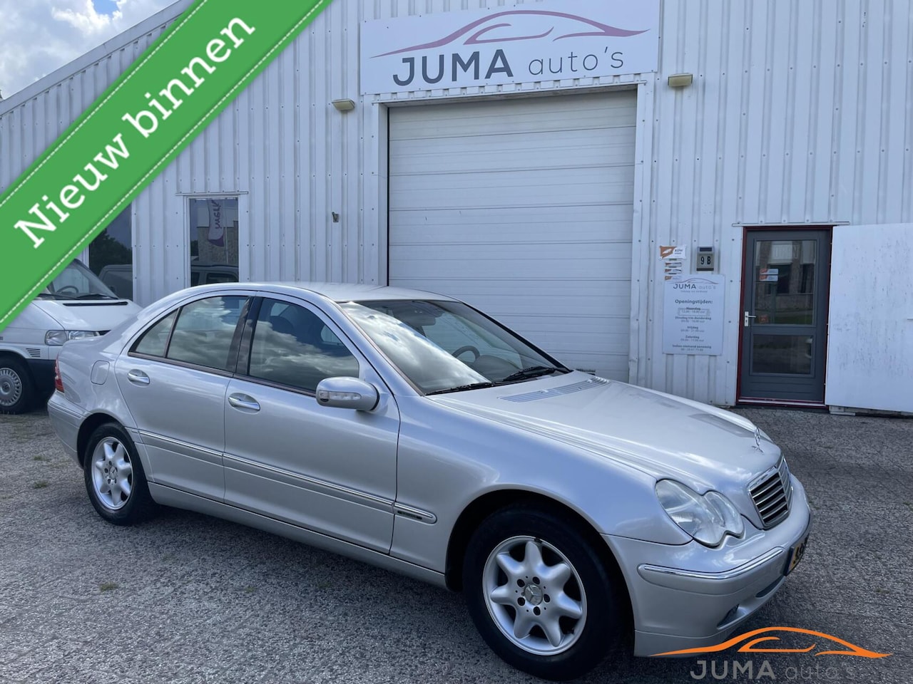 Mercedes-Benz C-klasse - 200 K Avantgarde 200 K. Avantgarde ,Automaat ,Airco, trekhaak - AutoWereld.nl