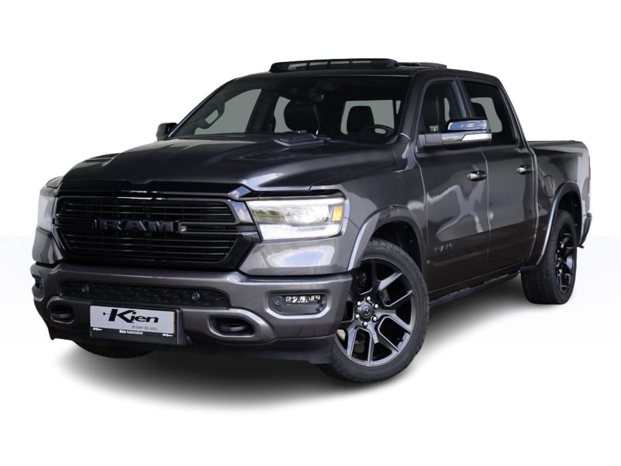 Dodge Ram 1500 - 5.7 V8 4x4 Crew Cab Laramie | Luchtvering | Pano-Dak | Harman/Kardon | - AutoWereld.nl