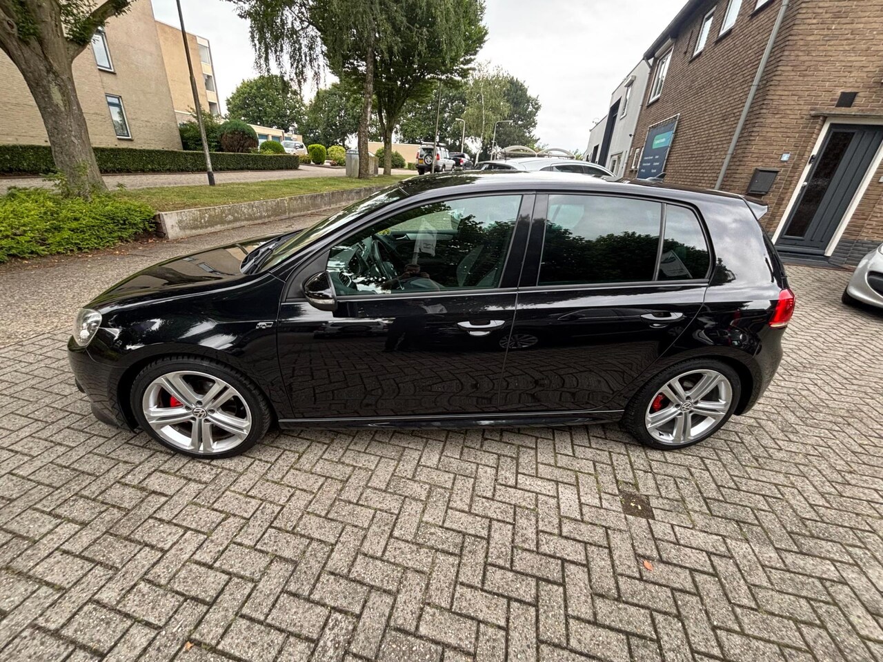 Volkswagen Golf - 1.4 TSI Highline - R-Line- Org NL - Automaat - PDC + camera - AutoWereld.nl