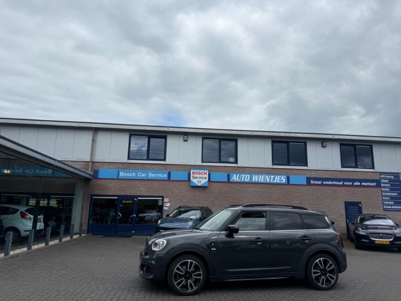MINI Countryman - Mini 2.0 Aut | Cooper S Hammersmith JCW | Leer | Pano | Navi - AutoWereld.nl