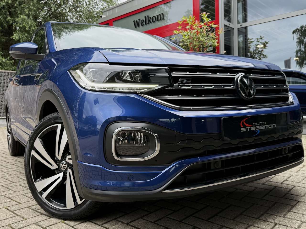 Volkswagen T-Cross - 1.0 TSI 116PK AUT. *!* 2x R-LINE *!* CAMERA/ VIRTUAL/ 18 INCH/ BEATS/ RADAR *!* - AutoWereld.nl
