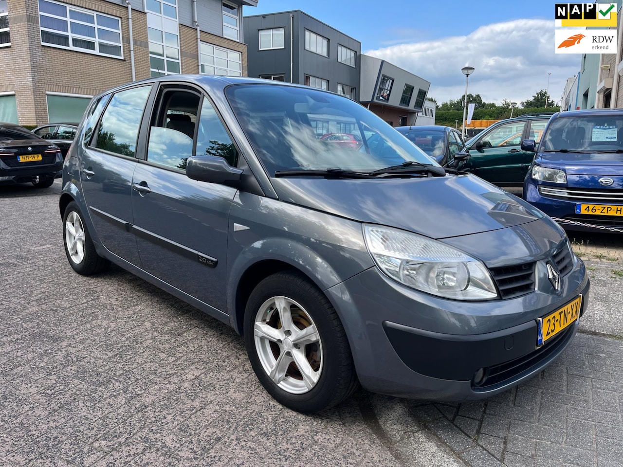 Renault Scénic - 2.0-16V Business Line nette auto - AutoWereld.nl