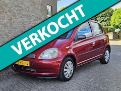 Toyota Yaris - 1.3-16V VVT-i Luna*5deurs*APK 04-2026