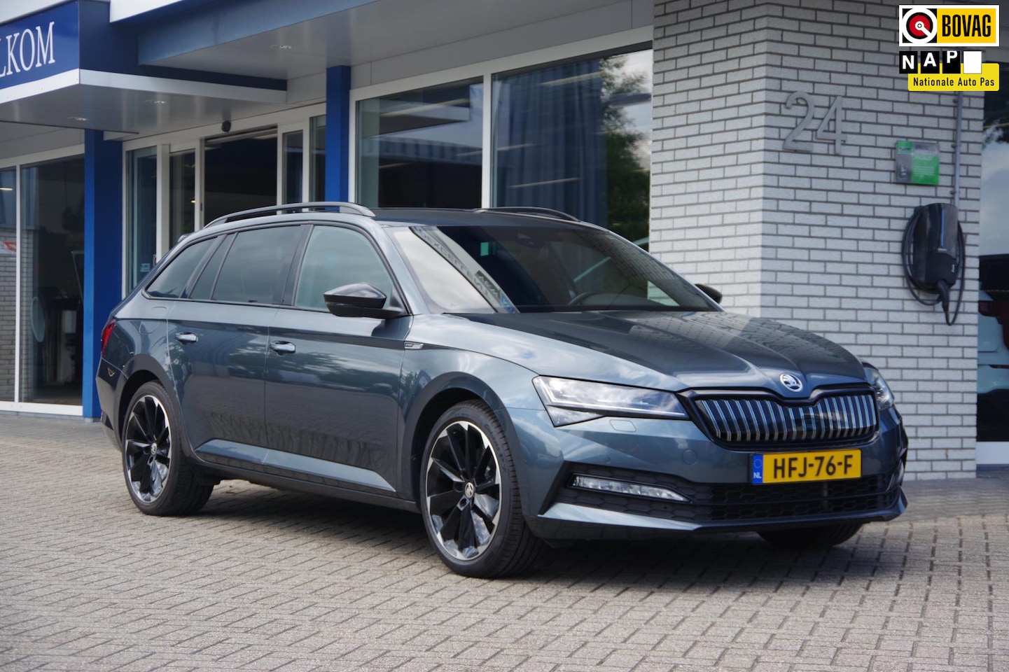 Skoda Superb Combi - 1.4 TSI iV Sportline Camera Memory Seat Stoelverwarming voor en achter - AutoWereld.nl