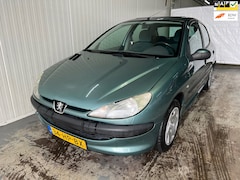 Peugeot 206 - 1.4 XT