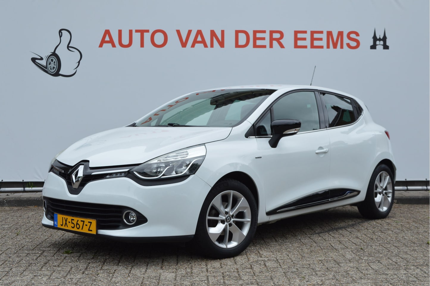 Renault Clio - 90PK TCe Eco2 Limited NL-auto / Airco / Lmv. / Cruise / Navi - AutoWereld.nl