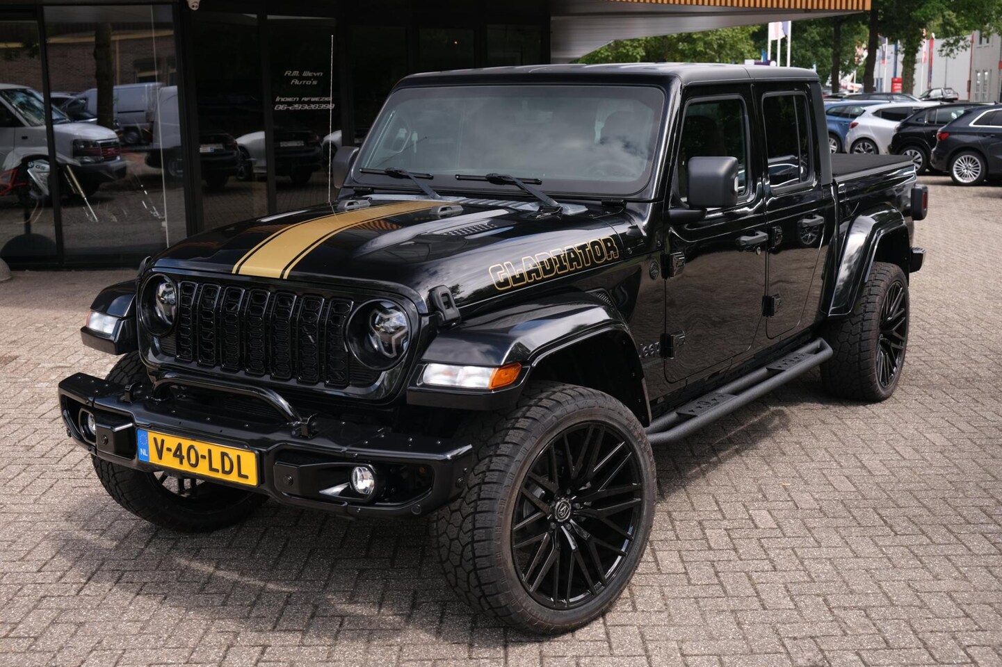 Jeep Gladiator - 3.8 Sport NIEUW/900KM!/Grijs kenteken/Bedcover/22"/Camera - AutoWereld.nl