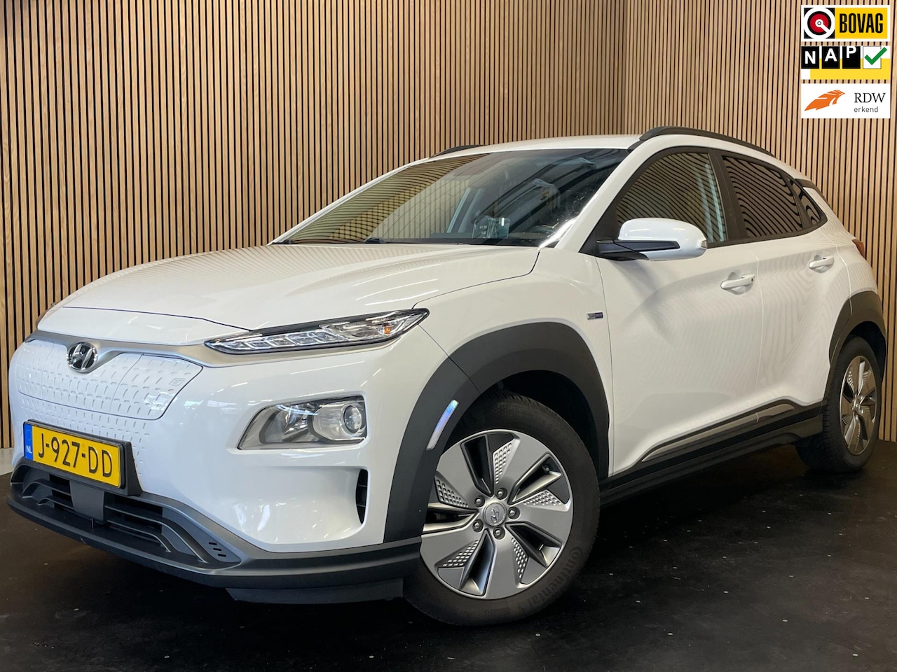 Hyundai Kona Electric - EV Fashion 64 kWh |FACELIFT|3-FASE|LEDER|ACC|STOELVERW.|HEAD-UP|CAMERA|CARPLAY|NAVI|NL-AUT - AutoWereld.nl