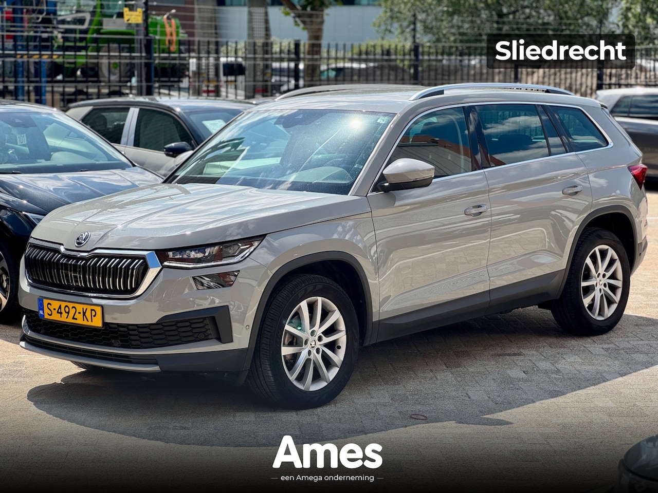 Skoda Kodiaq - 1.5 TSI 150pk DSG Business Edition Plus 7p. | 7 zitplaatsen | Elektrische achterklep | Mat - AutoWereld.nl