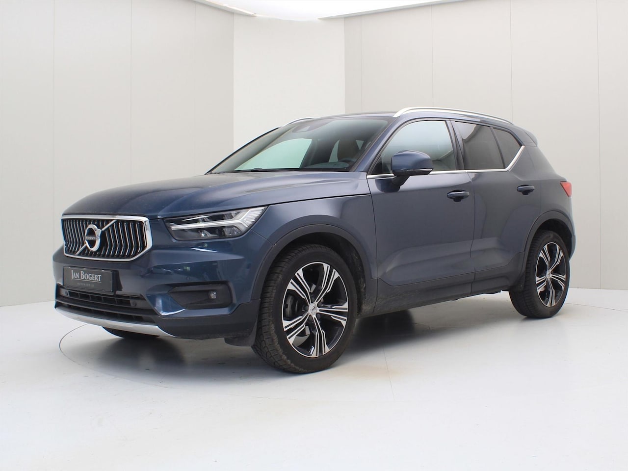 Volvo XC40 - T3 1.5 163PK Geartronic INSCRIPTION [ WINTER+ASSIST+LEDER+CARPLAY+PDC ] - AutoWereld.nl
