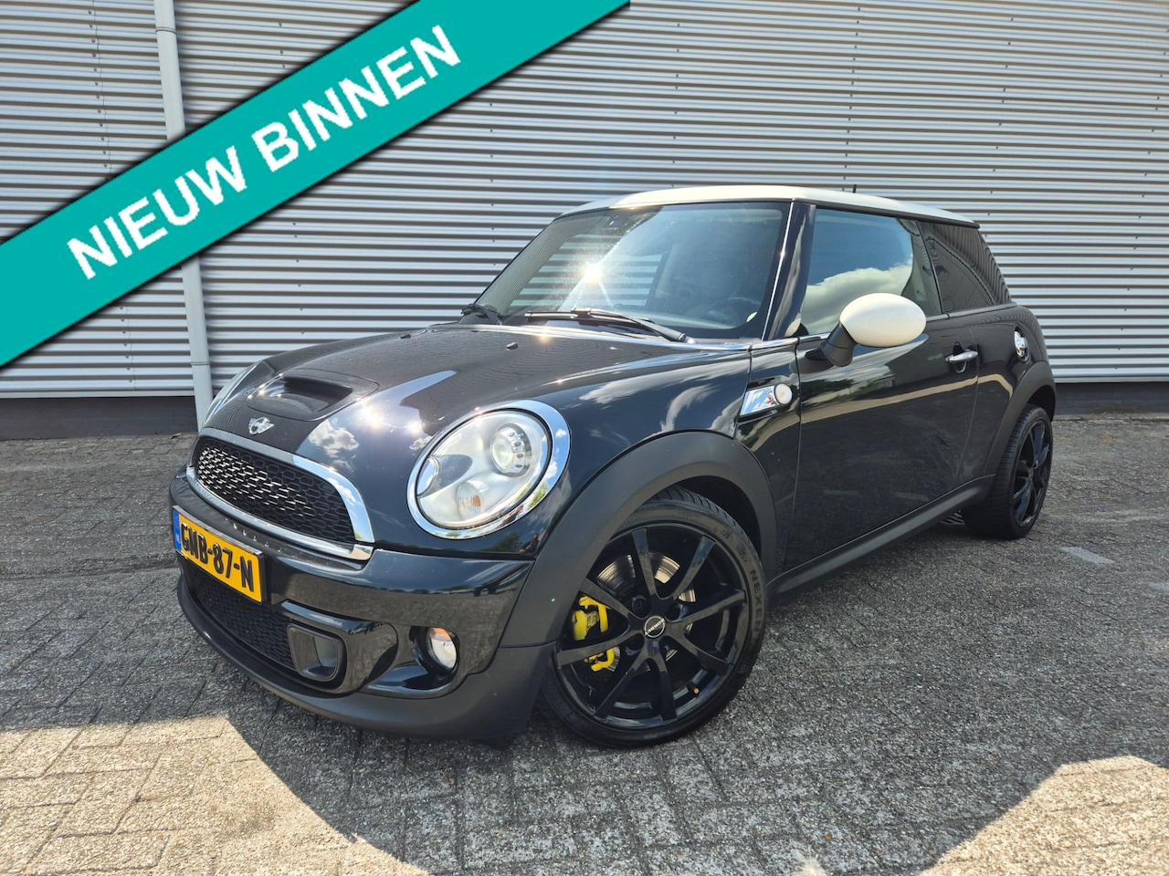 MINI Cooper S - Mini 1.6 Westminster. airco,cruise,navigatie,panorama dak,stoelverwarming - AutoWereld.nl