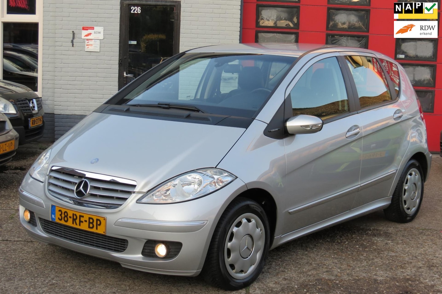 Mercedes-Benz A-klasse - 170 Elegance 170 Elegance , AUTOMAAT , LEDER . - AutoWereld.nl