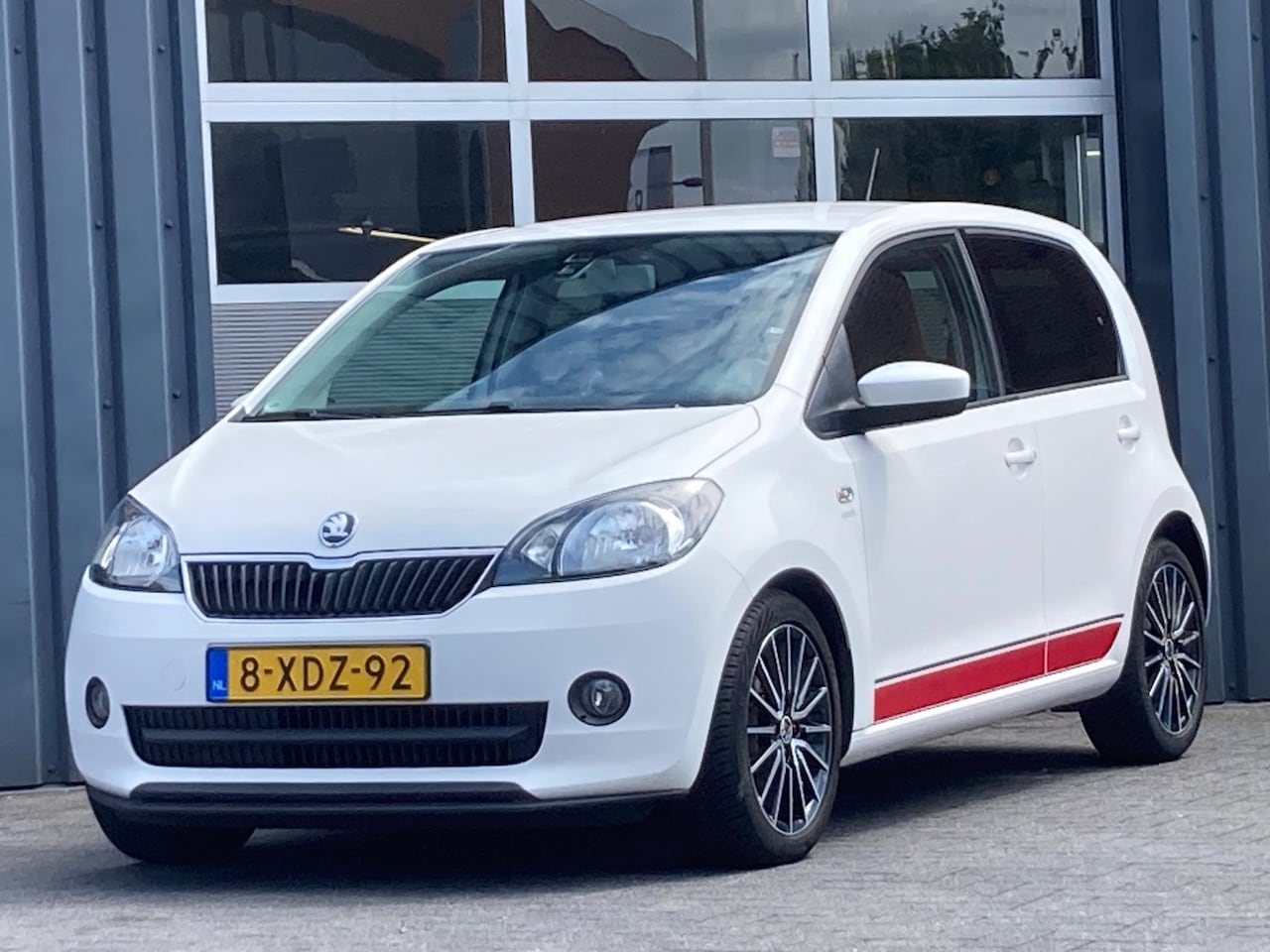 Skoda Citigo - 1.0 Sport Airco Navigatie Lm Velgen Apk 23-04-2026 - AutoWereld.nl