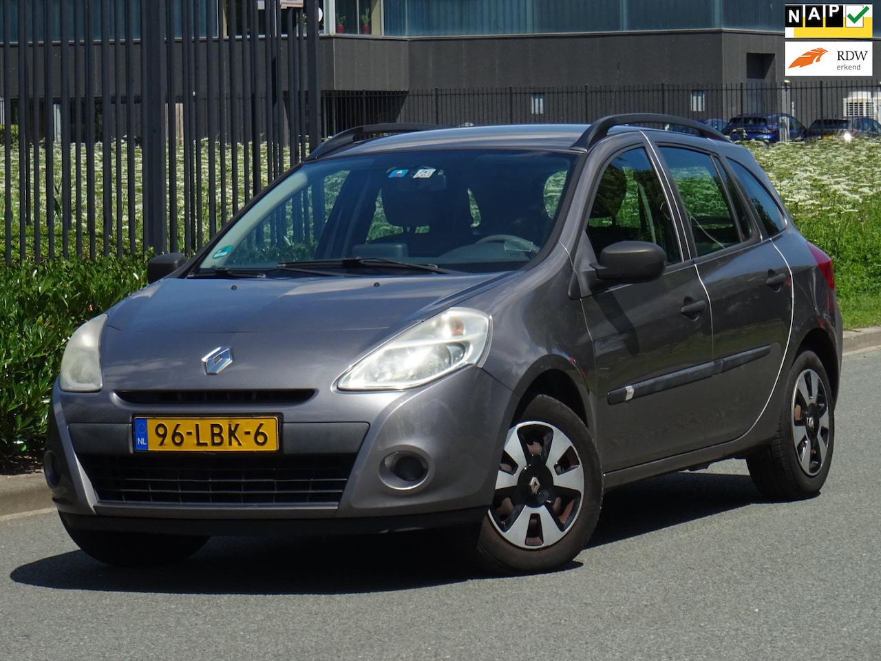Renault Clio Estate - 1.2 TCE Special Line NAP/NAVI/AIRCO/APK - AutoWereld.nl