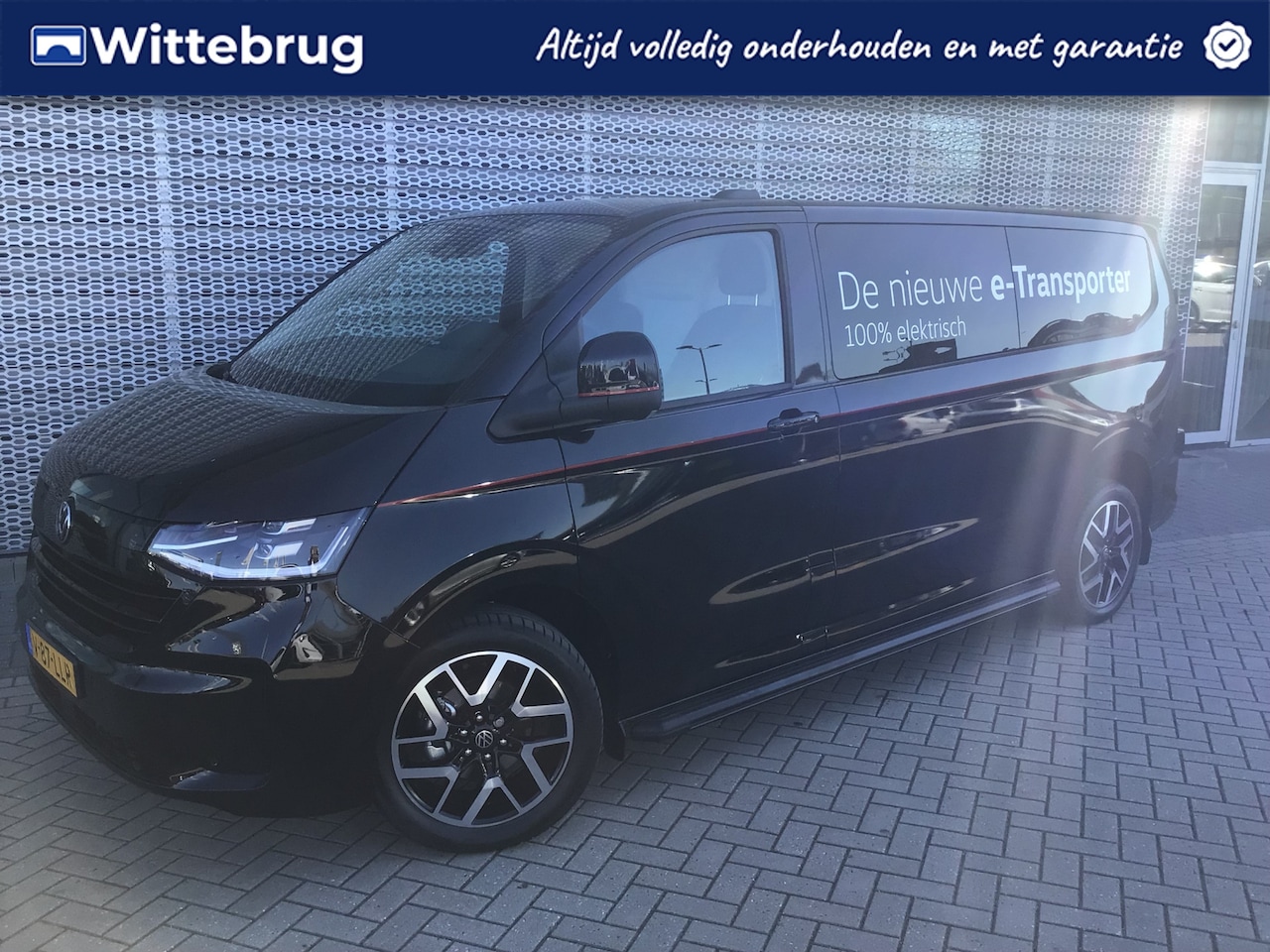 Volkswagen e-Transporter - 32 L2H1 Style 64 kWh 32 L2H1 286PK Style 64 kWh - AutoWereld.nl