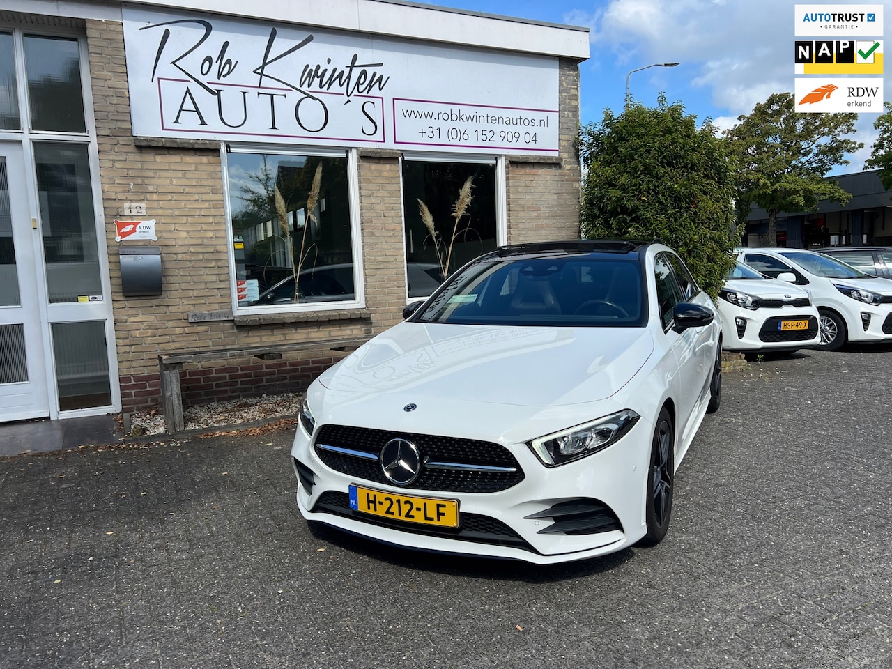 Mercedes-Benz A-klasse - 180 Business Solution AMG Automaat / Panoramadak - AutoWereld.nl