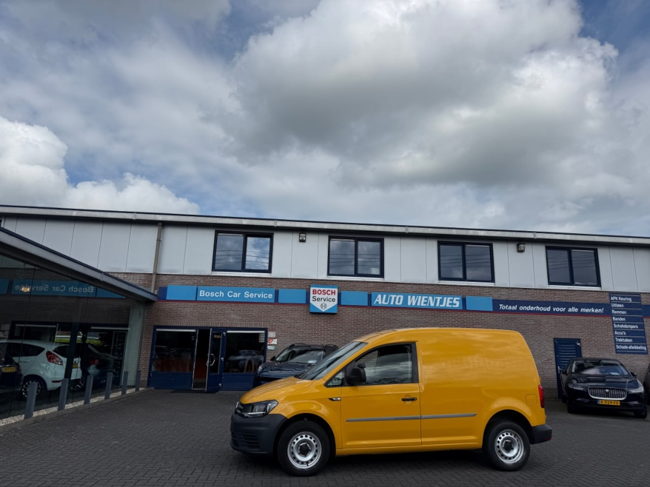 Volkswagen Caddy - 2.0 TDI | BlueM Trendline | Airco | Cruise - AutoWereld.nl