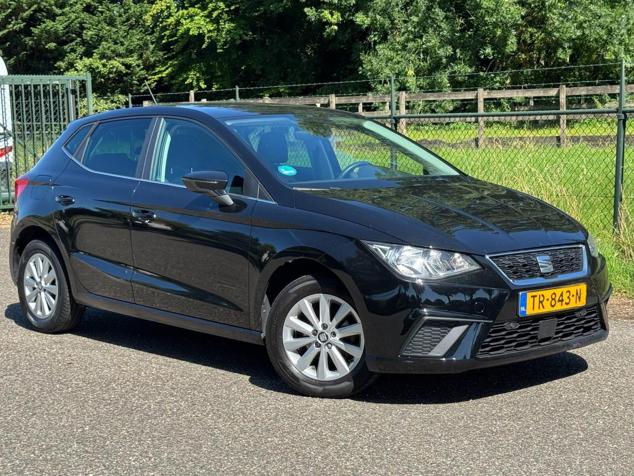 SEAT Ibiza - 1.0 TSI Style Business Intense /Carplay/Navi/Camera/ - AutoWereld.nl