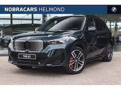 BMW iX1 - eDrive20 M Sport / Panoramadak / Achteruitrijcamera / Sportstoelen / M Adaptief onderstel