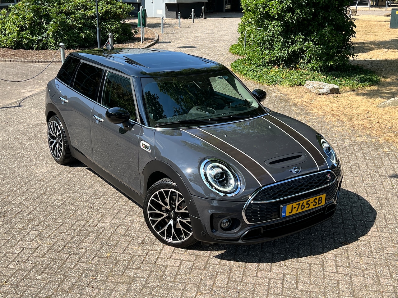 MINI Clubman - 2.0 Cooper S Chili 192pk - Panoramadak - Leer - Sportstoelen - CarPlay - Alarm - Stoelverwarming - - AutoWereld.nl