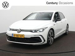 Volkswagen Golf - 1.5 eTSI R-Line Business / Adap. Cruise / Stoelverwarming / 18 Inch