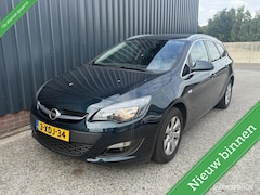 Opel Astra Sports Tourer - 1.4 Turbo Business + LEES TEKST