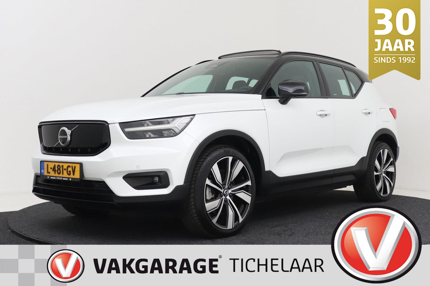 Volvo XC40 - Recharge P8 AWD R-Design | Panoramadak | Harman/Kardon | Org NL | Dealer Ond. | CarPlay | - AutoWereld.nl