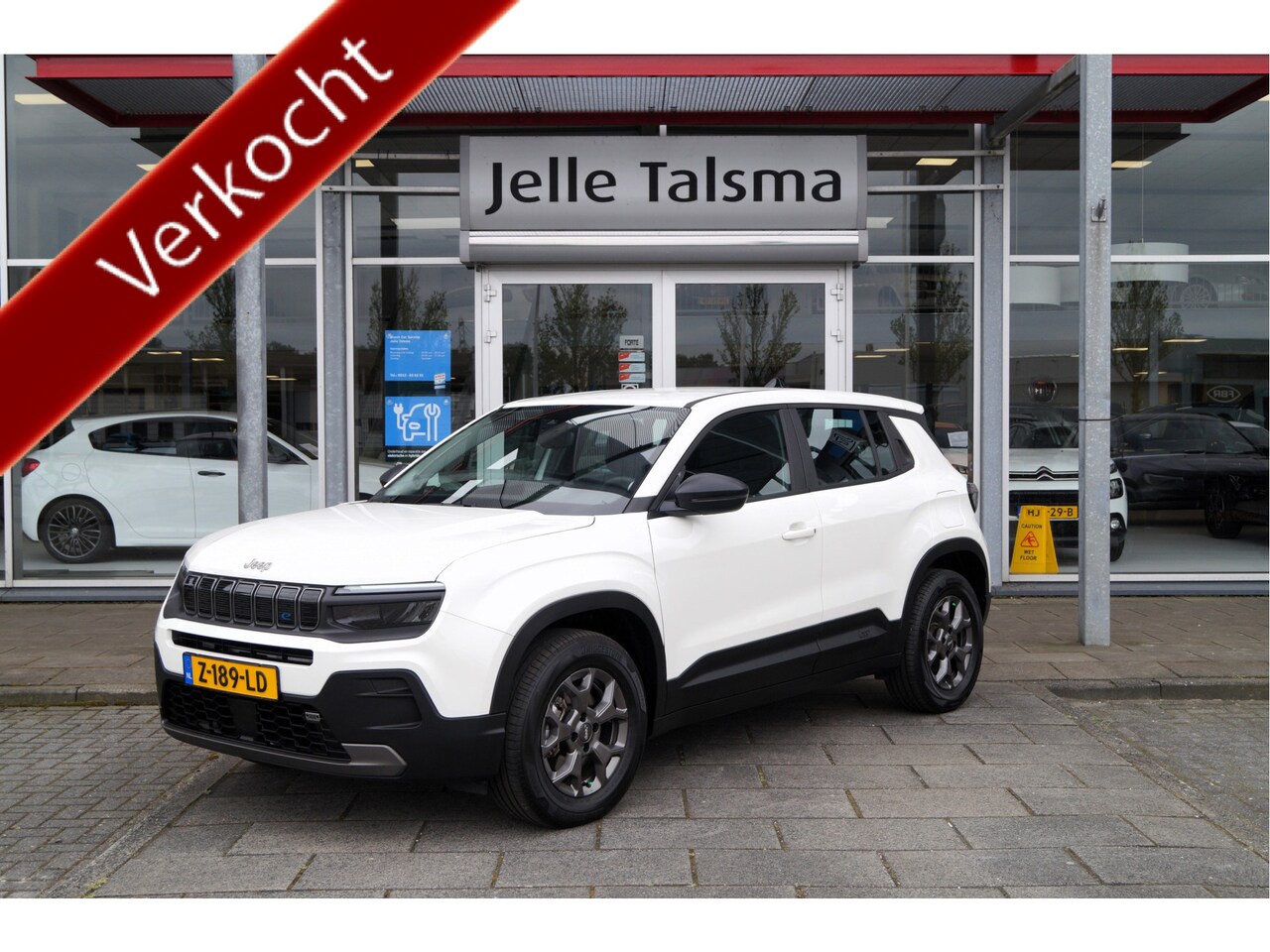 Jeep Avenger - Longitude 54 kWh Navigatie | Stoelverwarming | Apple/ Android Carplay - AutoWereld.nl