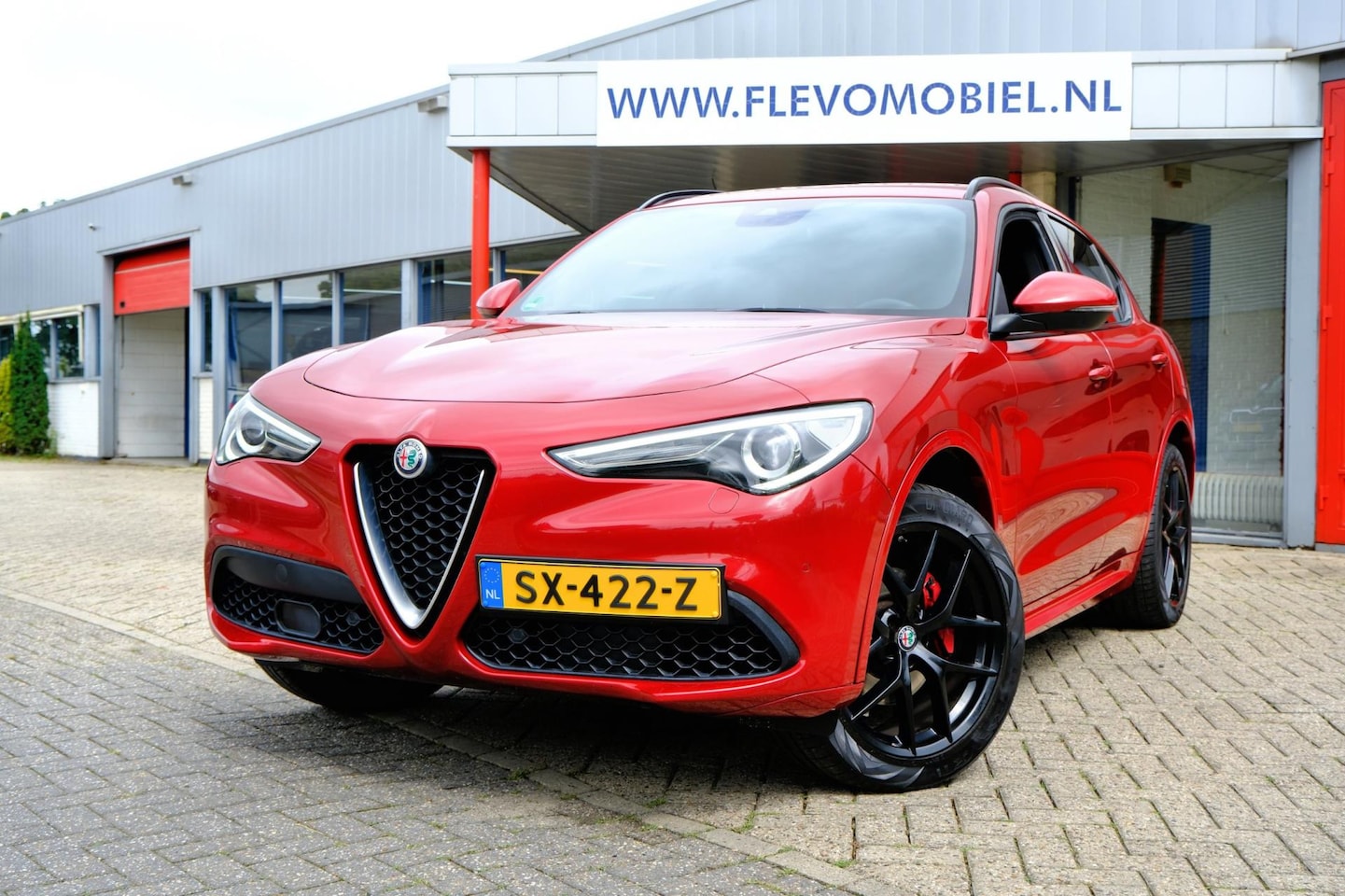 Alfa Romeo Stelvio - 2.0 T 280pk AWD Super Aut. Leder|Xenon|Sportstoelen|Navi|LMV - AutoWereld.nl