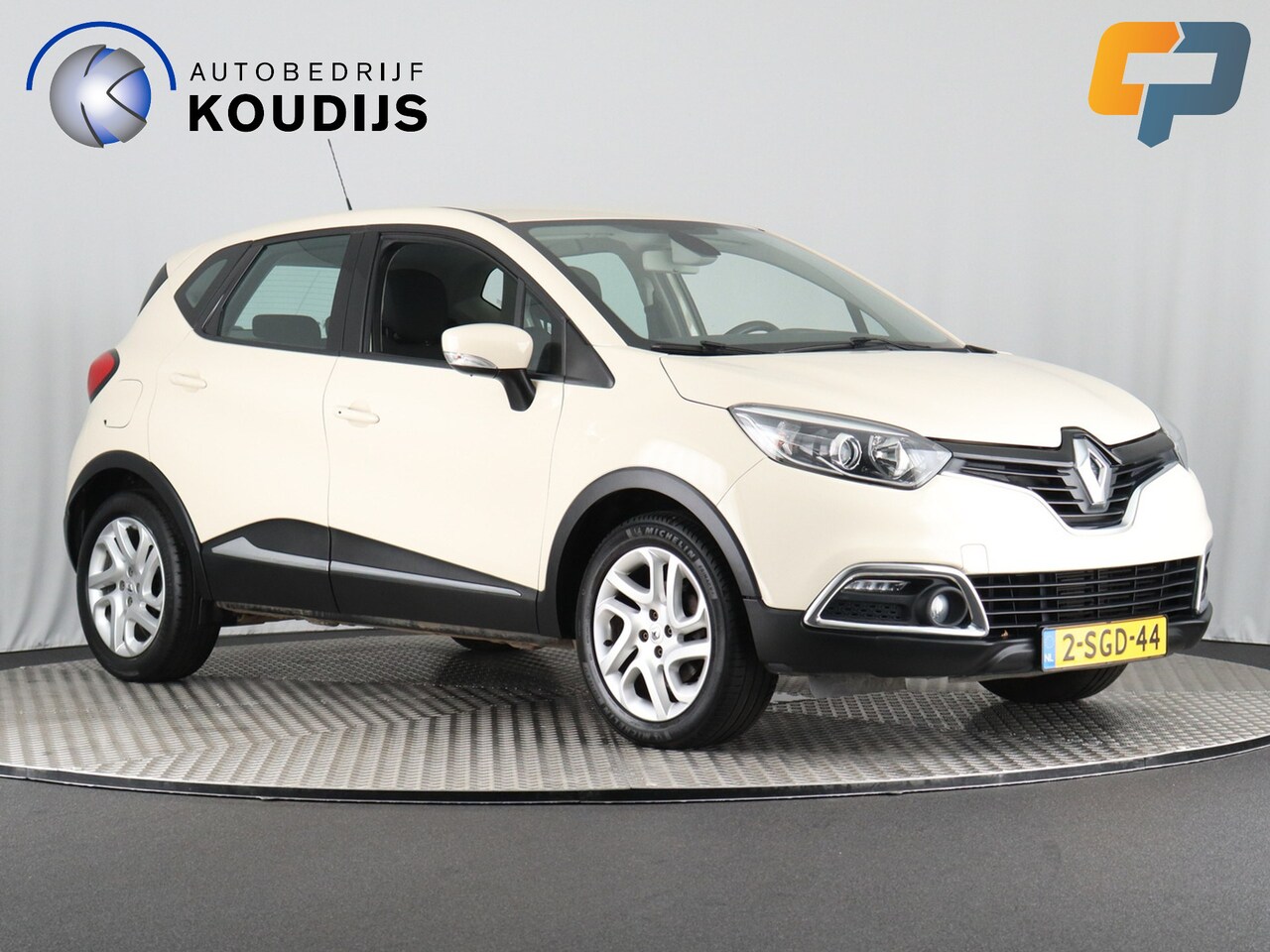 Renault Captur - 1.2 TCe Dynamique 1.2 TCe Dynamique (NL-Auto / Navi / Cruise / Bluetooth / PDC) - AutoWereld.nl
