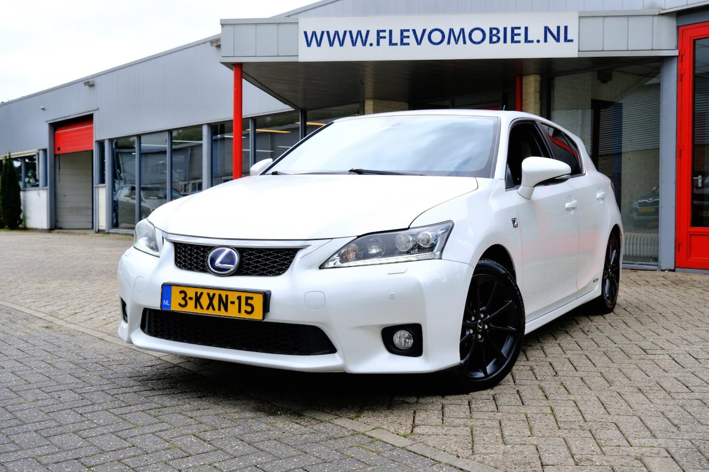 Lexus CT 200h - F-Sport Line Aut. Navi|Xenon|LMV|Cam - AutoWereld.nl