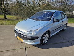Peugeot 206 - 2.0 HDI GENTRY PREM
