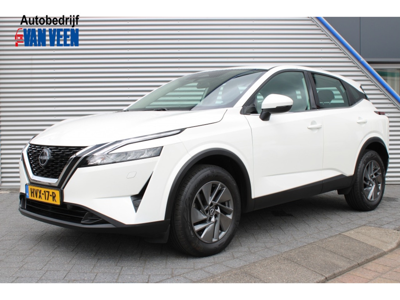 Nissan Qashqai - 1.3 MHEV Acenta + Stoel -/ Stuur & Voorruit verwarming - AutoWereld.nl