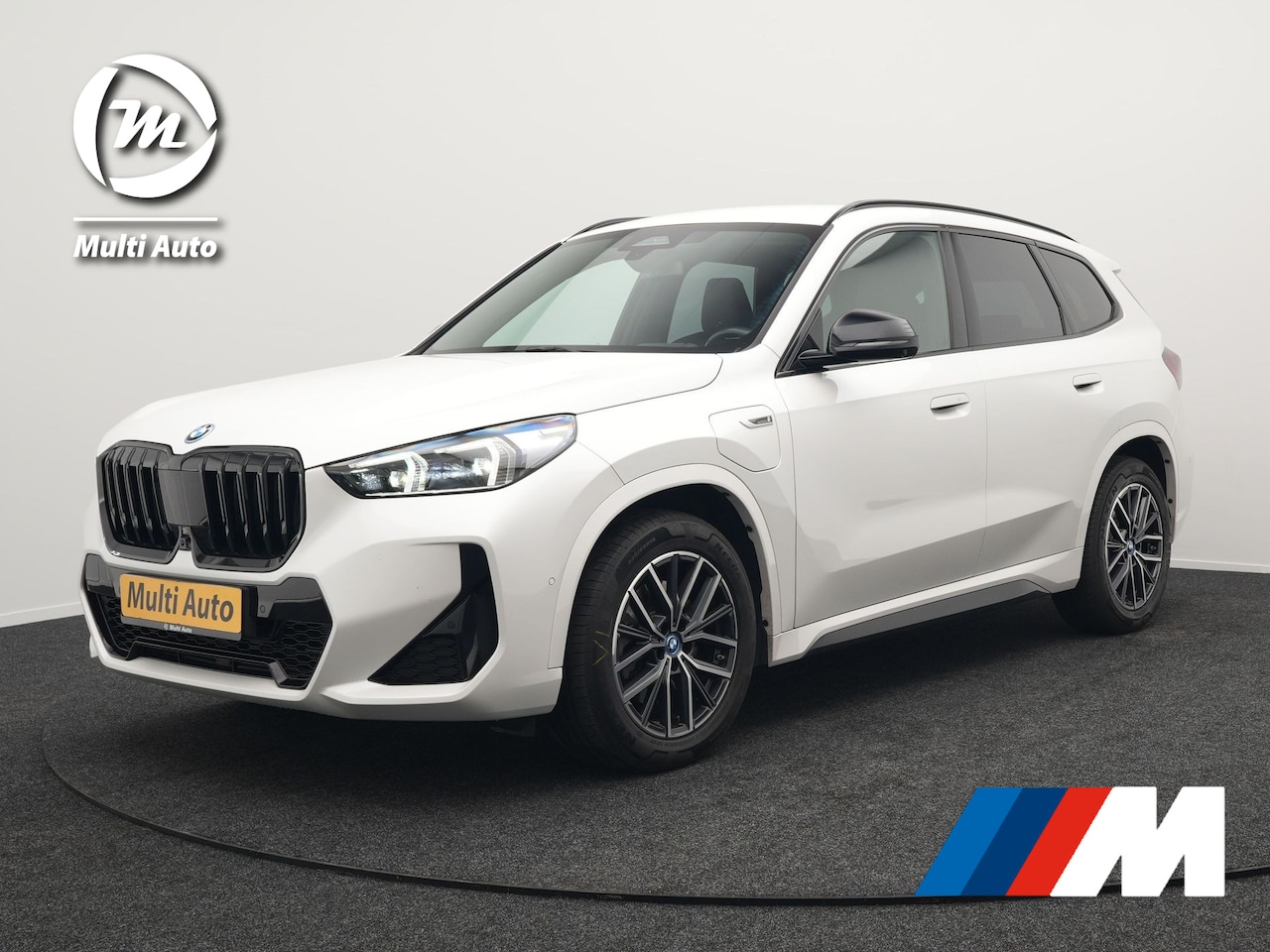 BMW X1 - xDrive30e M Sport Plug In Hybrid 326pk Dealer O.H PHEV | Adaptive Cruise | 360 Camera | He - AutoWereld.nl