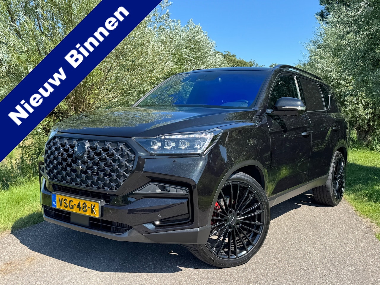 SsangYong Rexton - 2.2 e-XDi Sapphire Automaat / 3.500 KG Trekgewicht / 22" Velgen / Luxe Leder / 360 Camera - AutoWereld.nl
