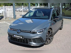 Volkswagen Golf - 2.0 TSI 300pk DSG GTI Clubsport / Panoramadak / Black Style / LED Matrix / Camera / Stuur
