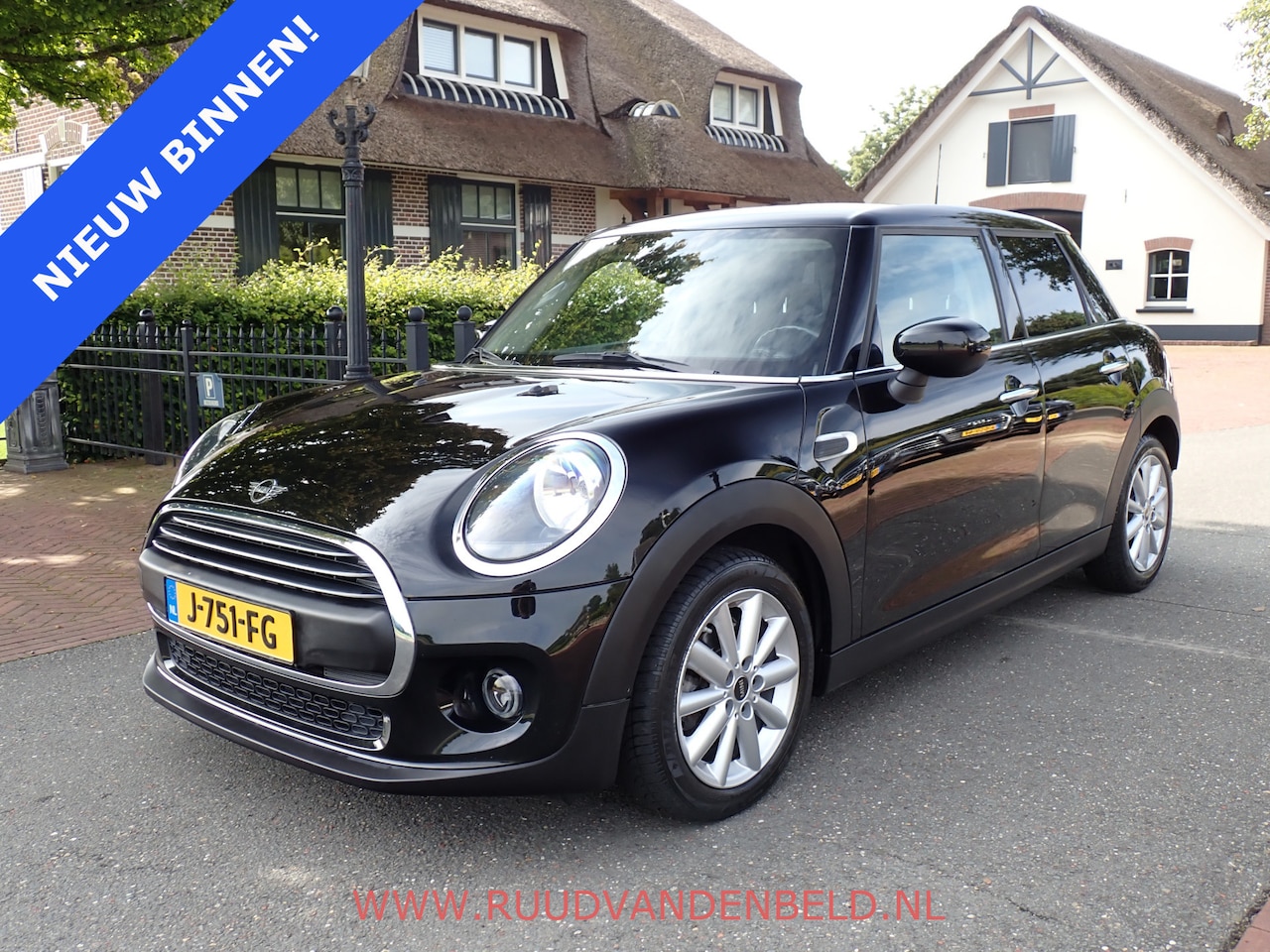 MINI One - 1.5 Pepper NAVI / CARPLAY / PDC / CRUISE - AutoWereld.nl