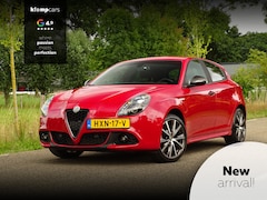 Alfa Romeo Giulietta - 1.4 Turbo Sport | Nav | Stoelverw.| 18inch | Miron | Rosso | Brembo