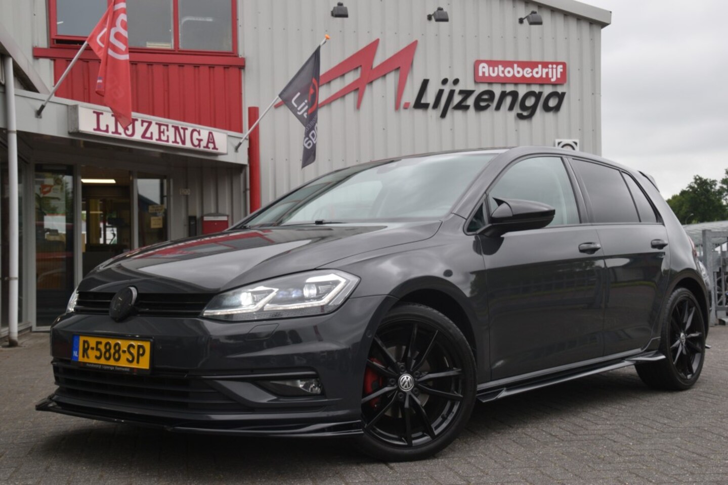 Volkswagen Golf - 1.5 TSI Highline GTI uitgevoerd GTI uitgevoerd l Sportuitlaat + klep l Carbon stuur l Carp - AutoWereld.nl