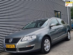 Volkswagen Passat - 2.0 FSI H6 Sportline 06-2006 Granite Green Metallic