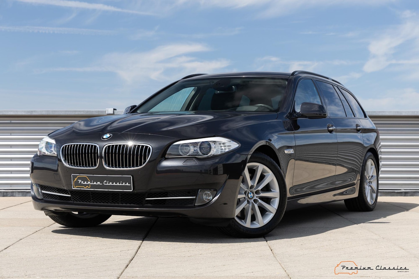 BMW 5-serie Touring - 528i High Executive | 120.000KM | Navigation Professional | Electric Seats - AutoWereld.nl