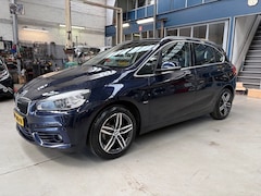 BMW 2-serie Active Tourer - Tour. 216 Sportline | Navigatie | Climate control | Trekhaak | Cruise control | Nieuwe ban