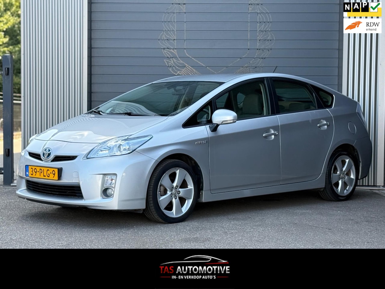 Toyota Prius - 1.8 Aspiration CLIMA / CRUISE / KEYLESS / PDC - AutoWereld.nl