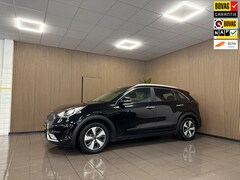 Kia Niro - 1.6 GDi Hybrid First Edition * Trekhaak / Camera / Navigatie / NL Auto