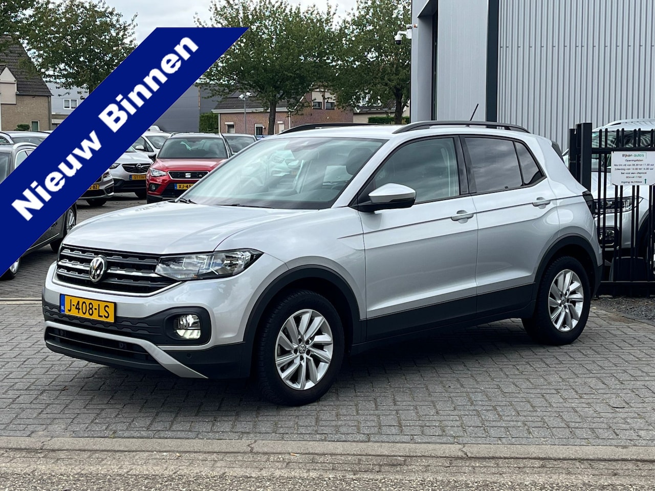 Volkswagen T-Cross - 1.0 TSI Life 1-Eig. Navi, Clima, Adaptief Cruise, Camera, Haak 1100kg - AutoWereld.nl