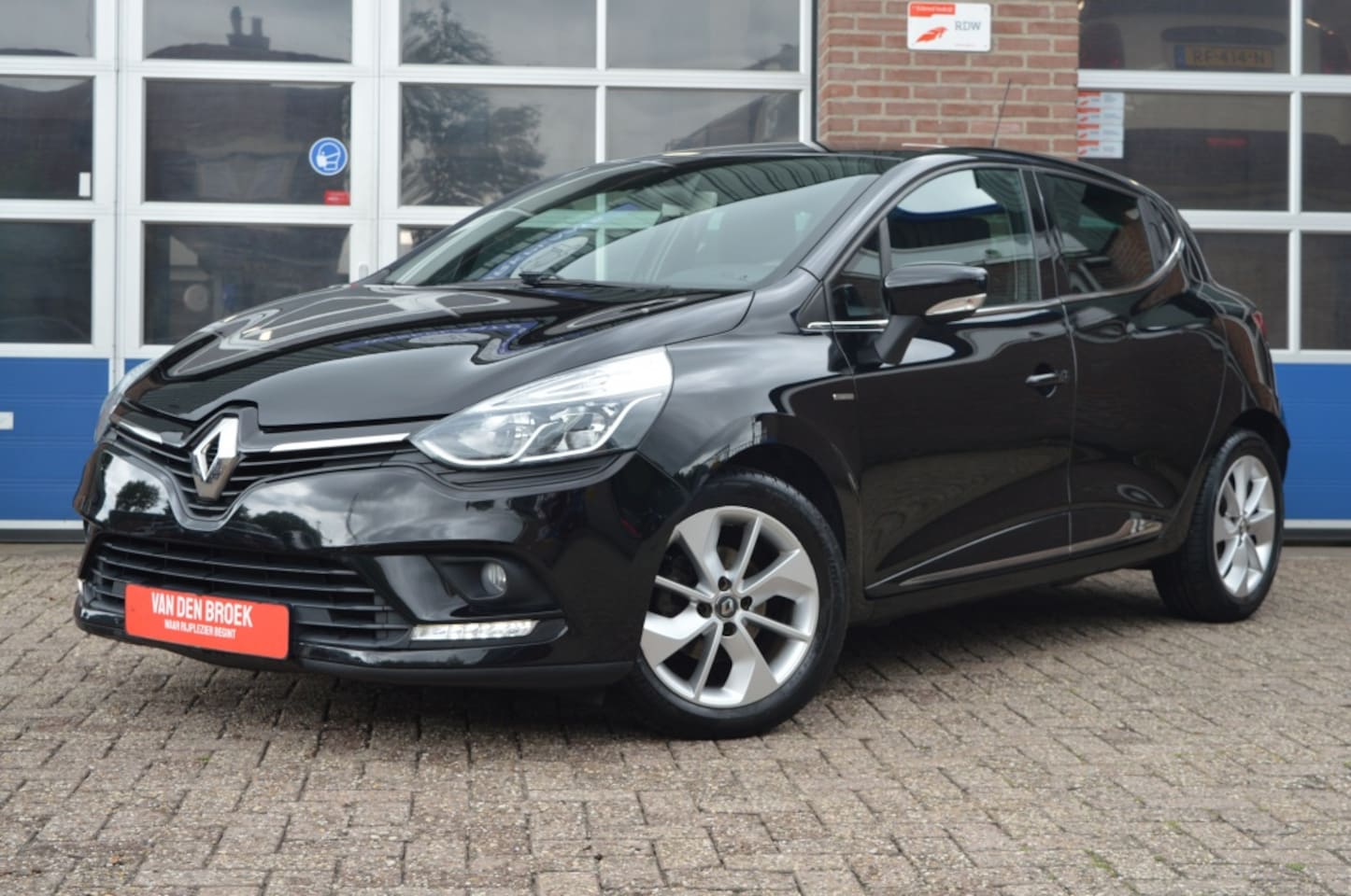Renault Clio - 0.9 TCe Limited | AIRCO - STOEL.VERW - AutoWereld.nl