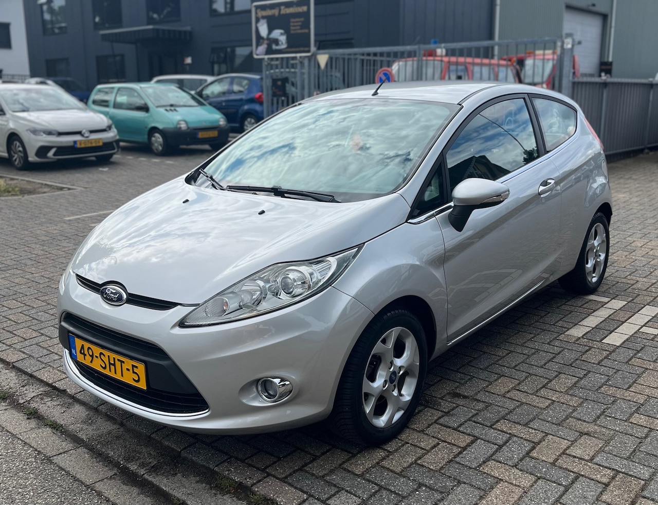 Ford Fiesta - 1.25 Titanium |Dealer Onderhouden ! | Airco | Elektr ramen | NAP | Nette Auto - AutoWereld.nl