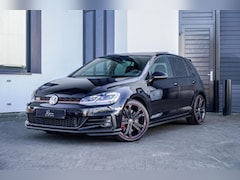 Volkswagen Golf - 2.0 TSI GTI 245PK Performance PANO / KEYLESS / TREKHAAK