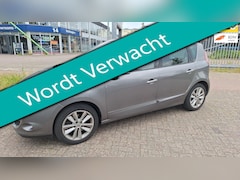 Renault Scénic - 1.6 Celsium 110pk 1e eigenaar Clima Navi Trekhaak 1300kg